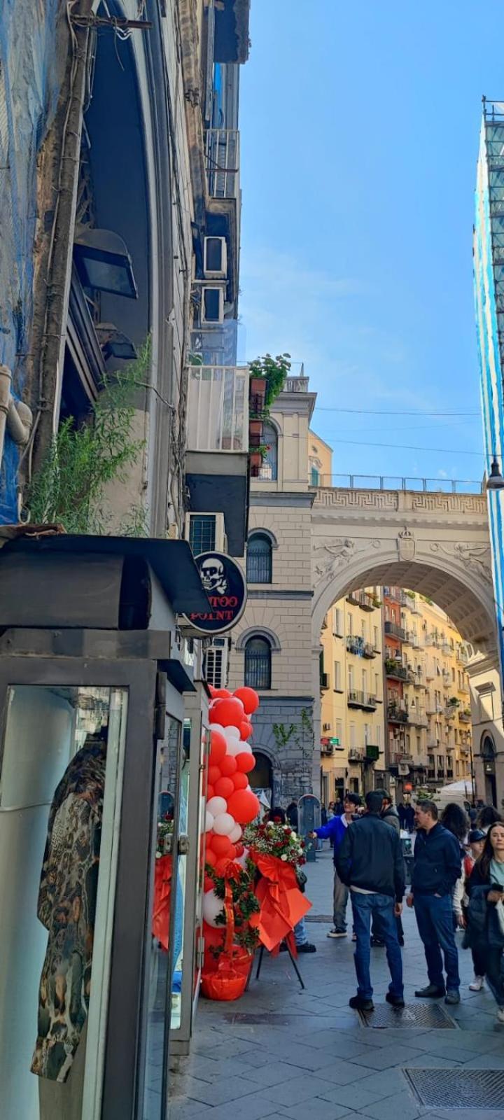 La Chicca Appartamento Intero Nei Quartieri Spagnoli Napoli Dış mekan fotoğraf