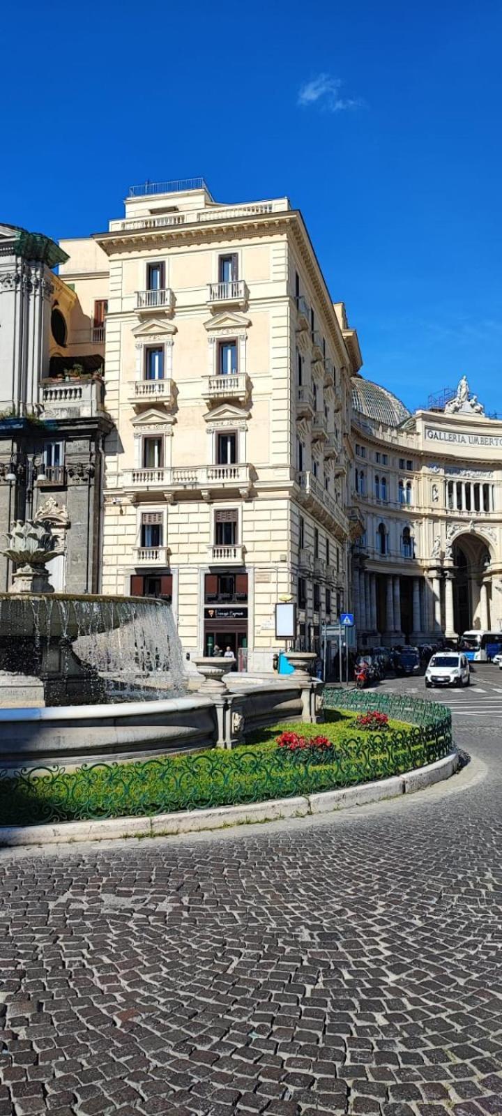 La Chicca Appartamento Intero Nei Quartieri Spagnoli Napoli Dış mekan fotoğraf